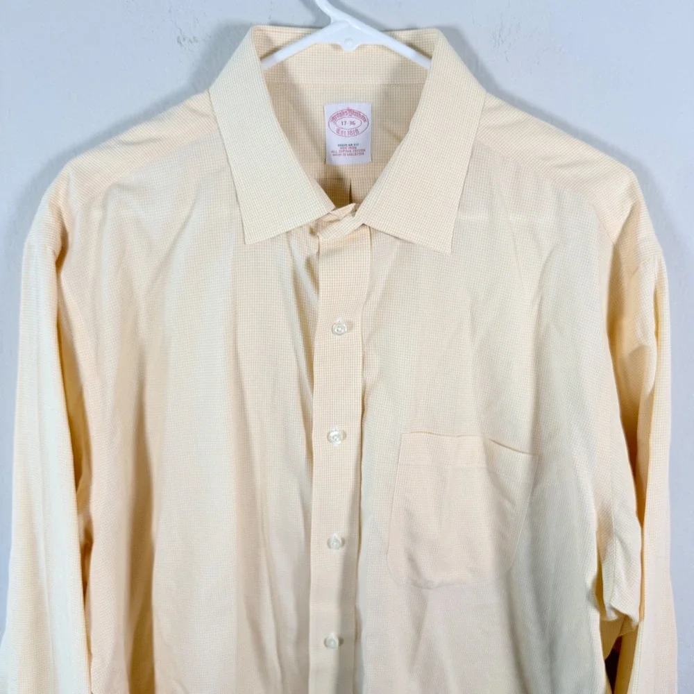 Brooks Brothers Mens 17-36 Regular Fit Non-Iron Supima Cotton Dress Shirt Yellow